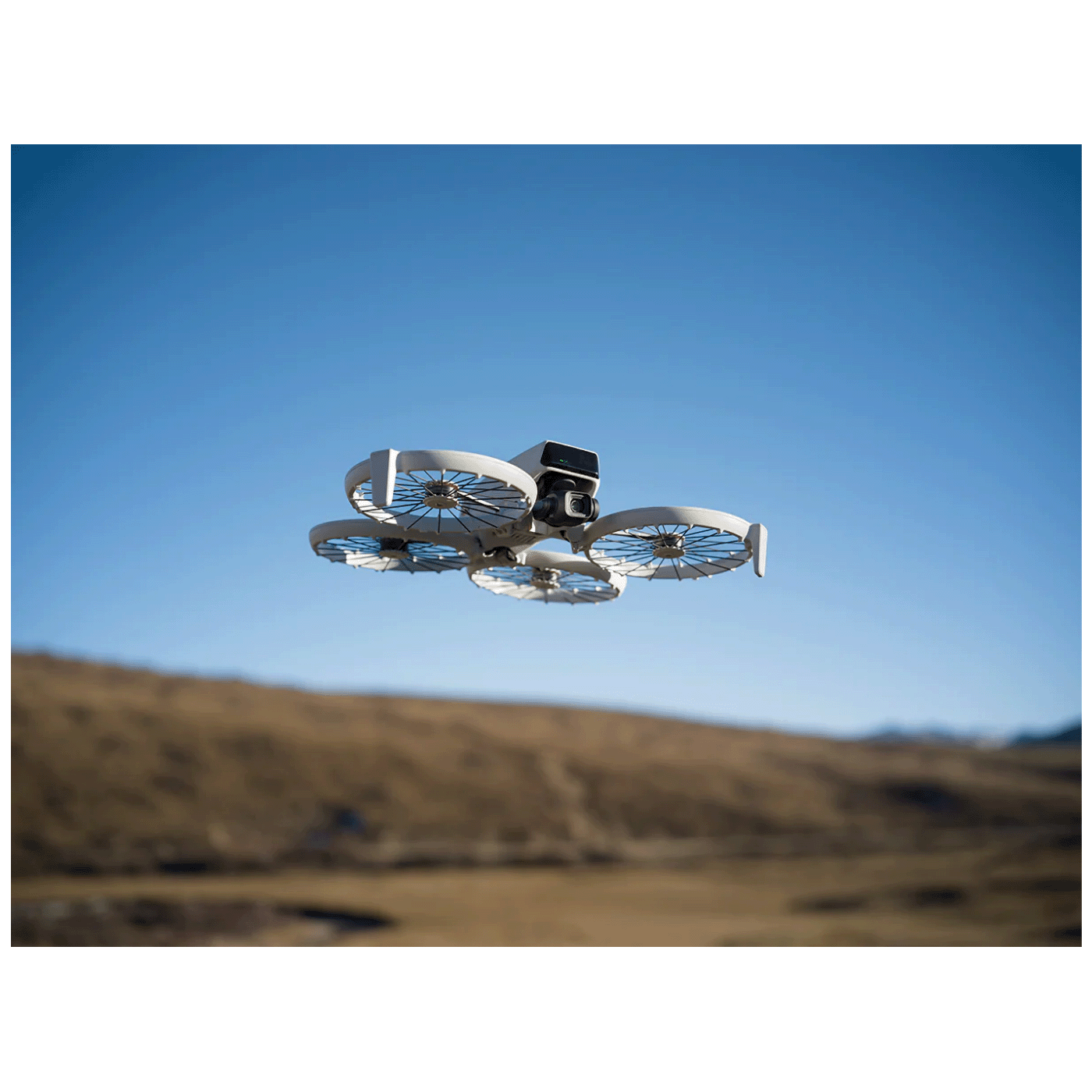 DJI Dron DJI Flip sa RC 2 kontroler, 4K video, 48 Mpixel - DJI Flip (DJI RC 2) (GL)