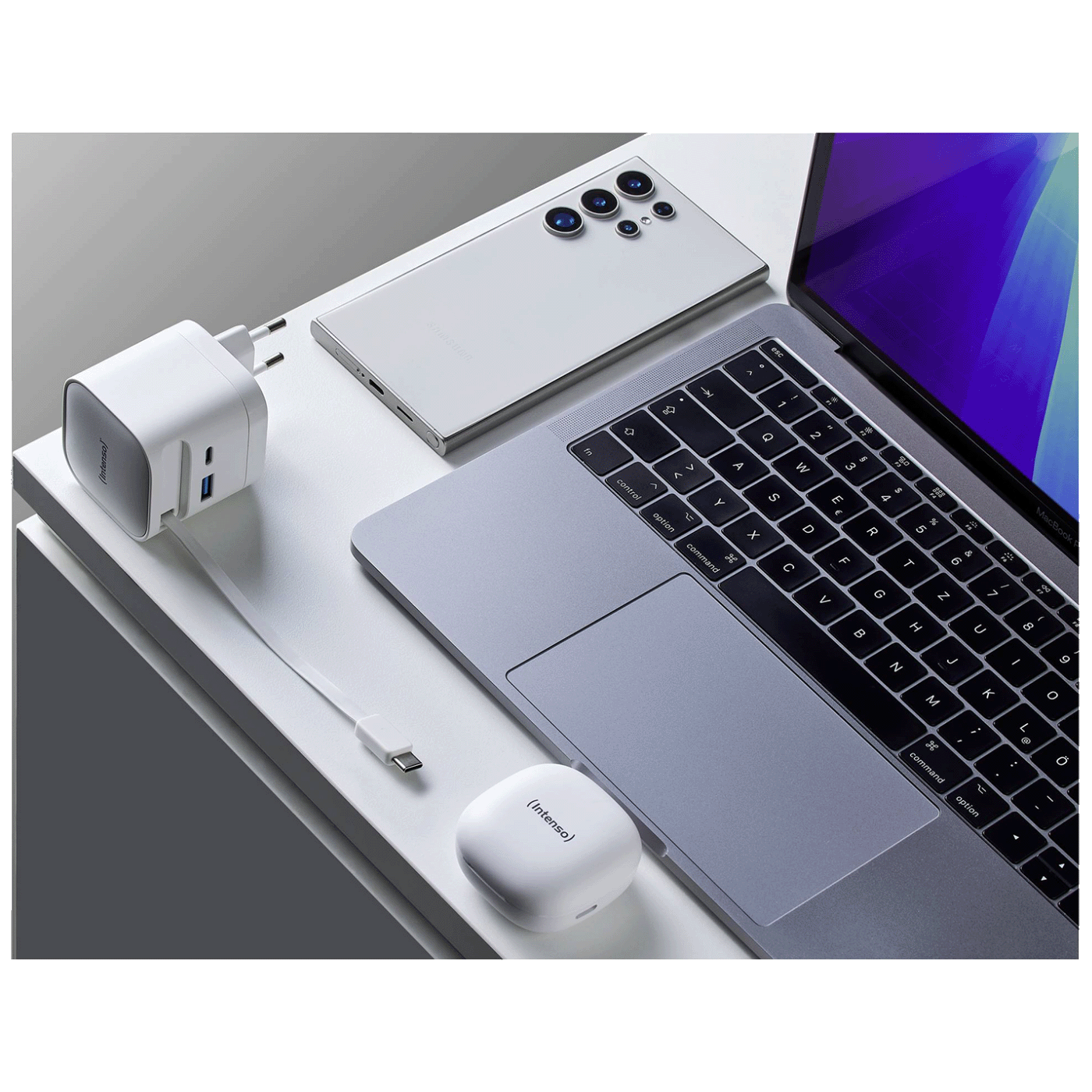 (Intenso) Punjač kučni sa type C kabelom, brzi, 1xUSB-A, 1xUCB-C, 65W - Power Adapter W65ACIC GaN White